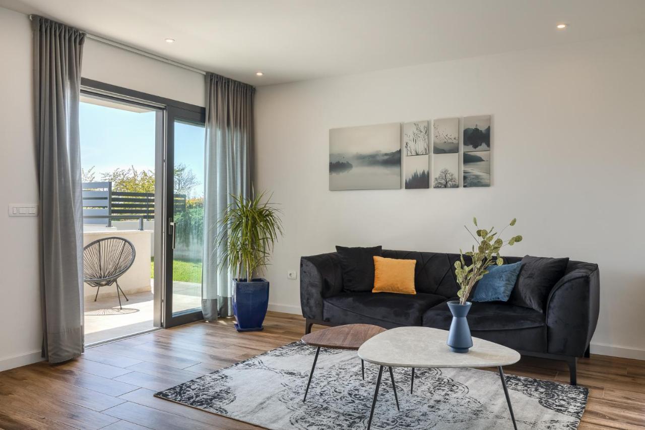 Belvedere Holidays Novigrad Istria Esterno foto